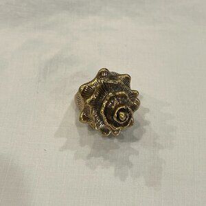 Lucky You 7 Gold Ring Sea Shell